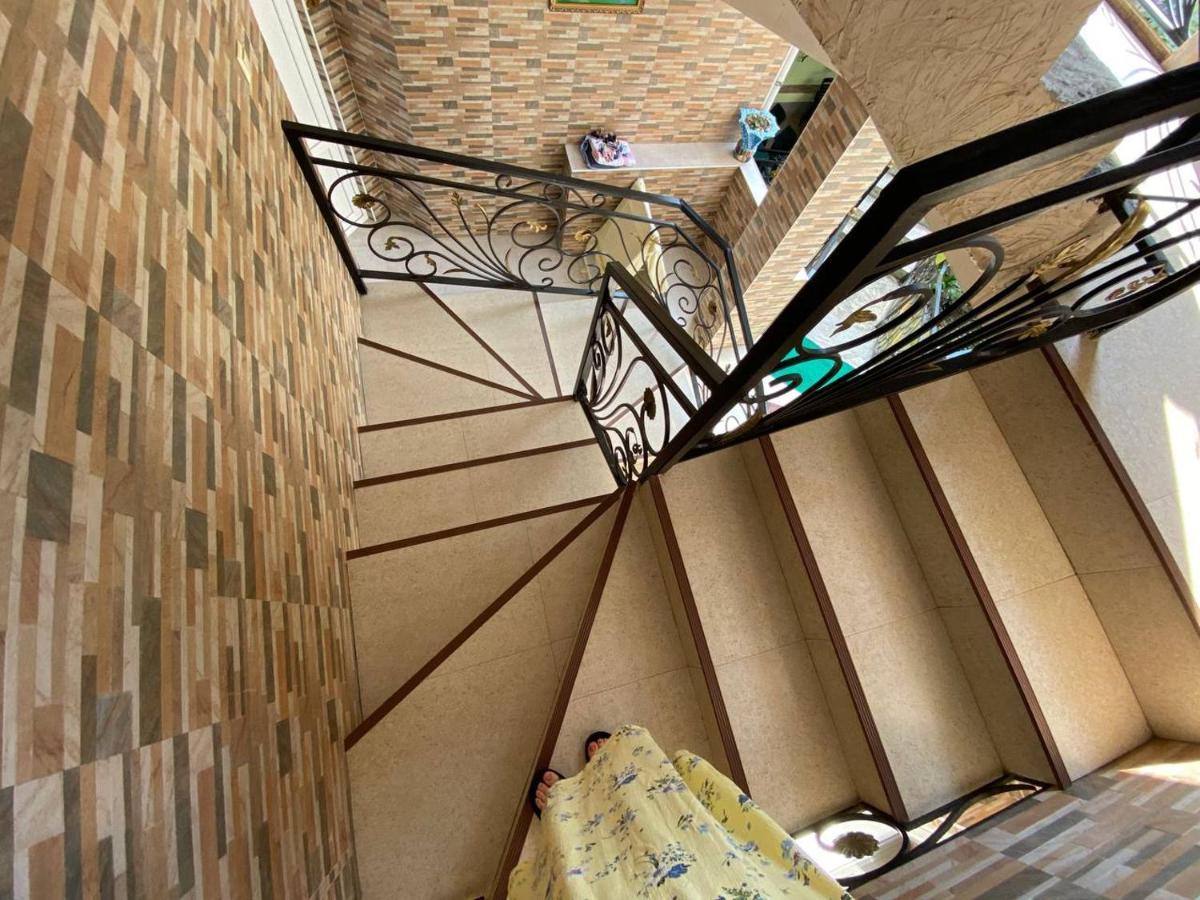 Guest House Ocean Force Batumi Bagian luar foto