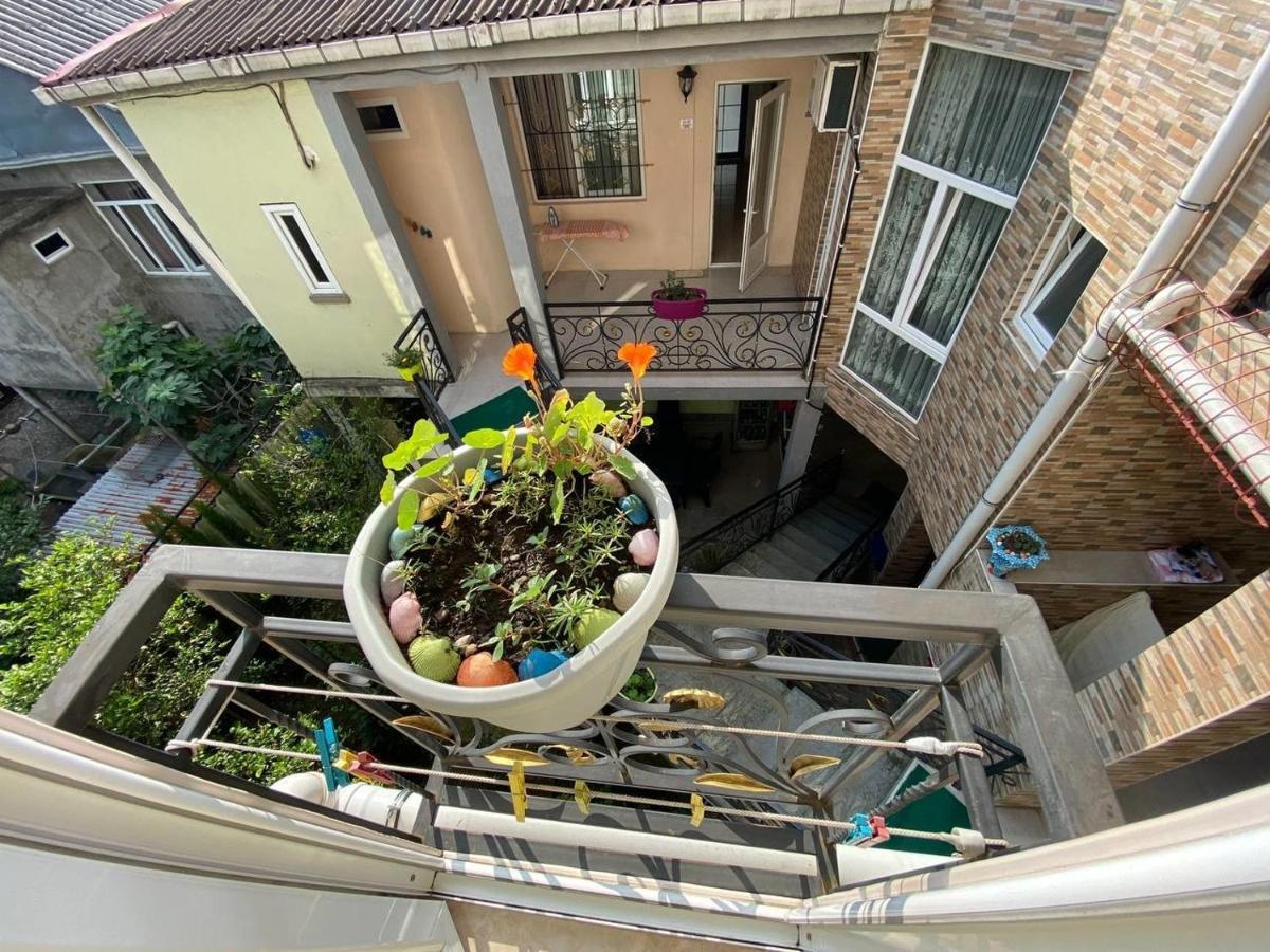 Guest House Ocean Force Batumi Bagian luar foto